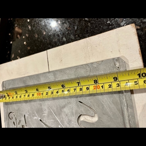 Farm Sweet Farm wood and metal handmade farmhouse sign - Picture 10 of 13